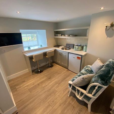 Baxters Apartments Milford Esterno foto