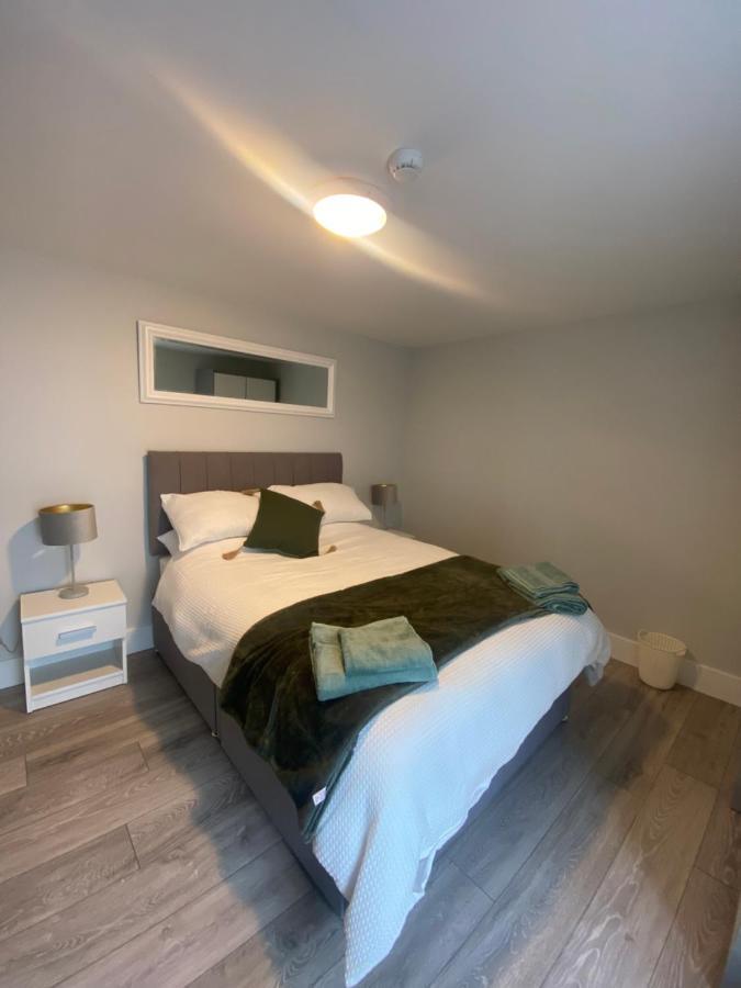 Baxters Apartments Milford Esterno foto