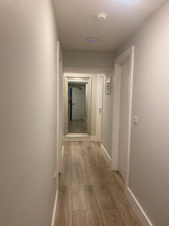 Baxters Apartments Milford Esterno foto
