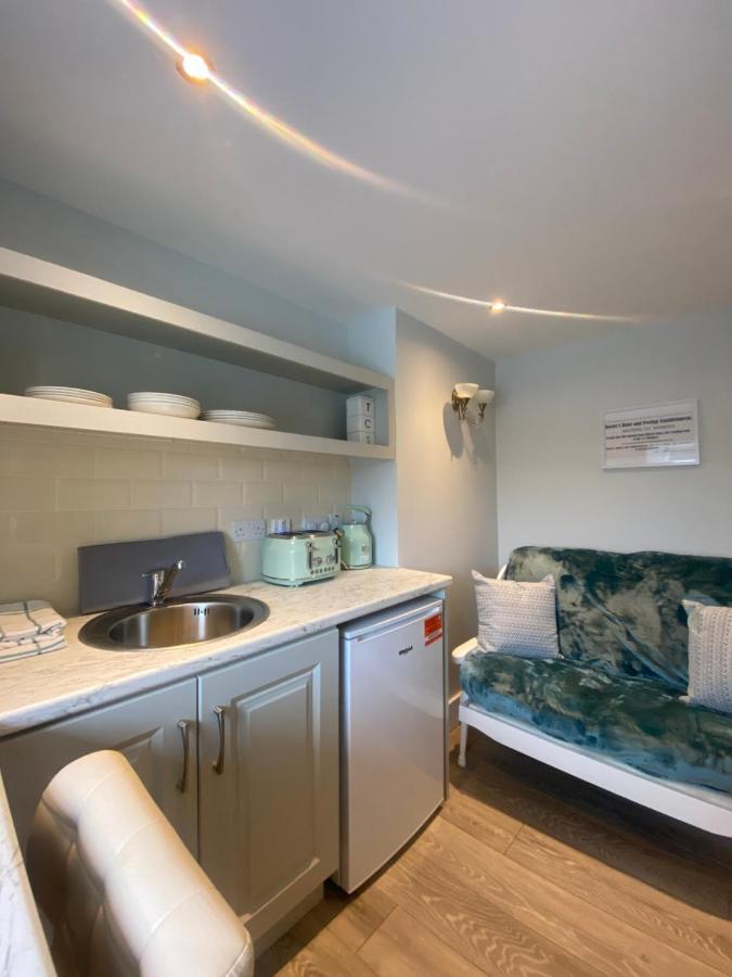 Baxters Apartments Milford Esterno foto